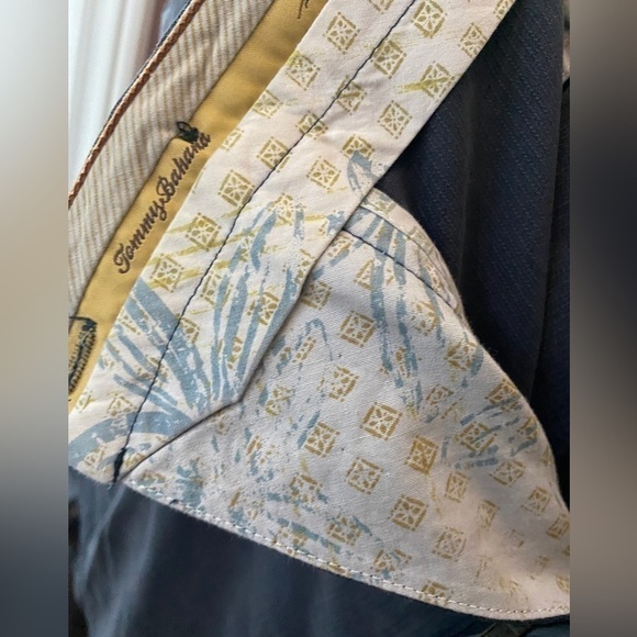 Tommy Bahama Relax Men's Size 38 Black 100% Silk Pleated Front Bermuda Shorts - Picture 7 of 14